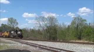 preview picture of video 'NS 372 w/ SD60 & UP SD70M in Dover, GA 3/31/15'