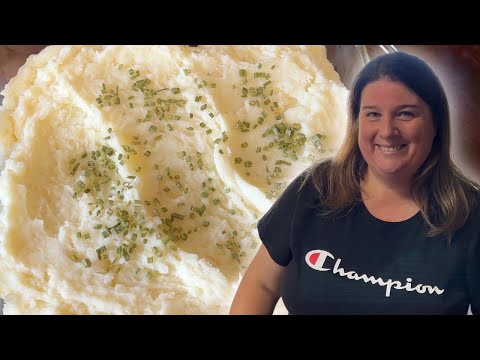 EASY Make Ahead Mashed Potatoes  |  GARDEN FRESH and ULTRA CREAMY