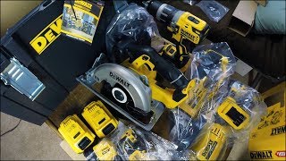 Наборы для шуруповертов DeWalt