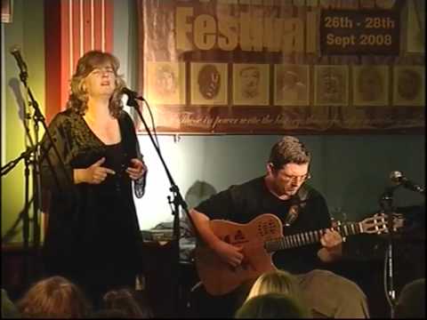 Niamh Parsons & Graham Dunne - The Men that God made Mad