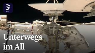 Erste Französin bei Außeneinsatz auf ISS