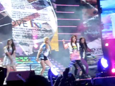 120623 Music Bank in HK - f(x)