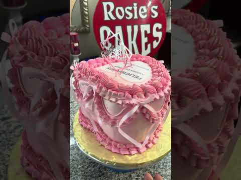 #cake #cakedecoration #heartcake #3leches #3milkcake #mexicancake #cakedesign #pastel #pastelcake