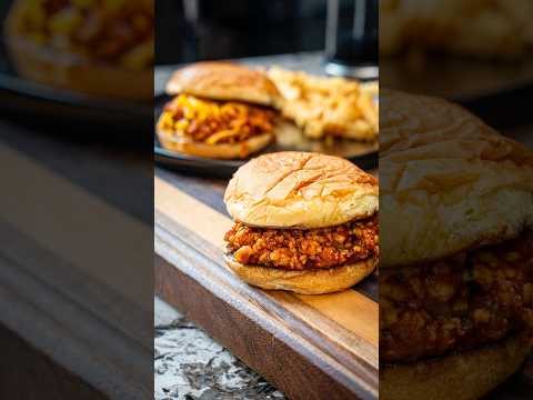 Sloppy Joe! Quick, tasty, and healthier with ground chicken. #sloppyjoe #sandwich