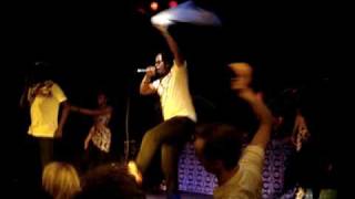 The Very Best - Warm Heart of Africa