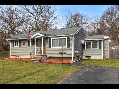 76-A Merrimac St, Woburn MA -  Felicia Giuliano -  Tel 617 281 9221