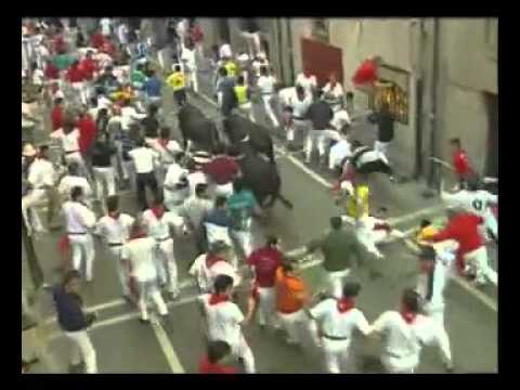 July 12 2002 encierro with Dolores Aguirre bulls in Pamplona