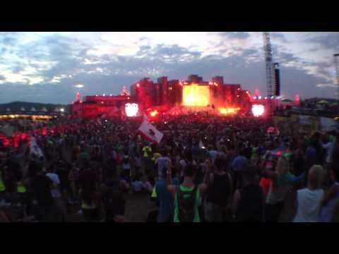 TomorrowWorld 2013: Experience the Madness