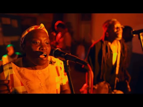 The Garifuna Collective - Mongulu