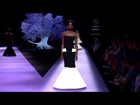Isabel Sanchis Spring-Summer 2025 Runway Show | Mercedes-Benz Fashion Week Madrid | VRAI Magazine