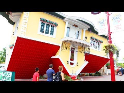 Upside Down House - Niagara Falls Ontario