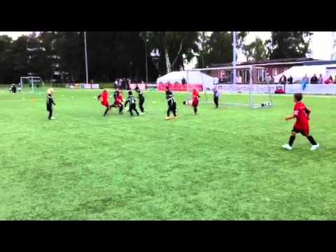 Nils zum 4:1 gegen SV Oberbilk