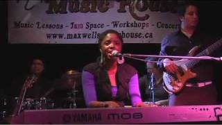 Joni NehRita, Live at Maxwell's Music House