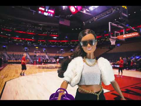 Miniatura de Courtside