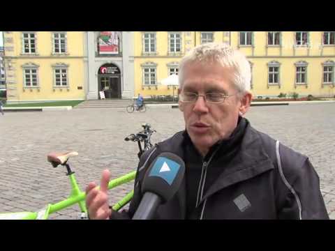 Oldenburg: Ein Mann, eine Rikscha