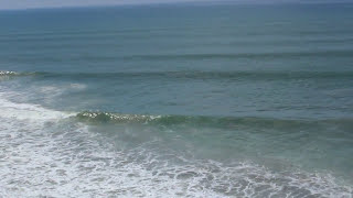 preview picture of video 'Surfing India - Varkala Sessions'