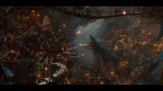 Musik-Video-Miniaturansicht zu È degli orchi la città [Down in Goblin Town] Songtext von The Hobbit: An Unexpected Journey (OST)