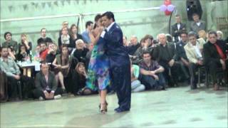 Roxana Suarez y Sebastian Achaval bailando el Vals UNA LAGRIMITA en La Milonga del Moran