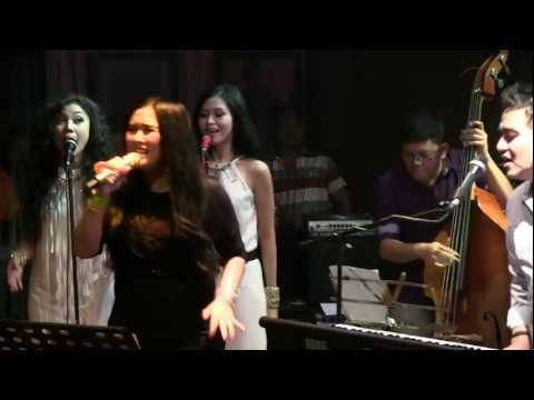 Titi DJ & Indra Lesmana - Ekspresi @ Mostly Jazz 18/05/12 [HD]