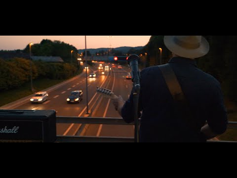 IN THE FAST LANE - Gal George Gjurin