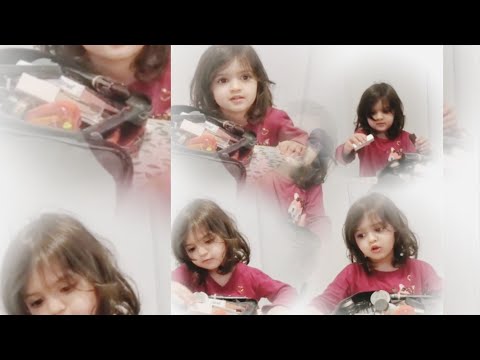 Sabeeka nay apni mama kay Makeup kay sath kia kia....?