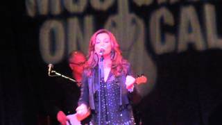 Martina McBride justa singin' That's Me frm MOC at City Winery