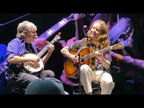 Billy Strings & Béla Fleck “Groundhog” 2.23.24 Bridgestone Arena