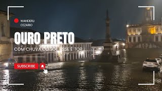 Sob a Garoa: Praça Tiradentes Brilha na Escuridão