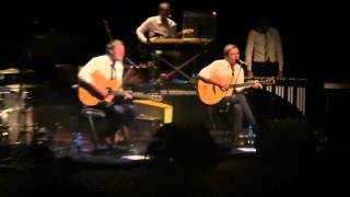 Girls In Hawaii (Unplugged) "Bees & Butterflies" - Lyon 2014