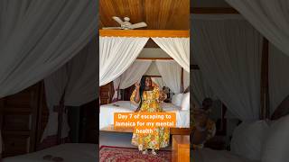 Day in the life of a thirtysomething London gal who's escaped to Jamaica #negril #solotravel #vlog