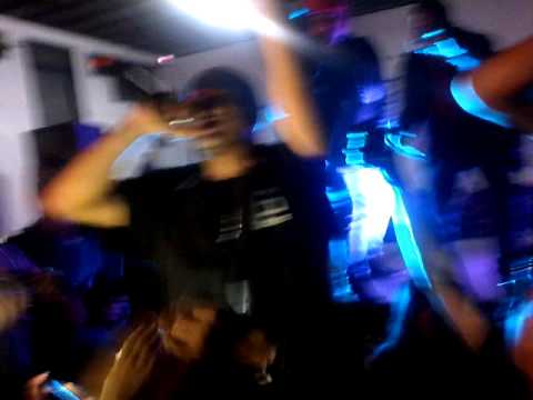 YHON SECUAZ CON AFAZ NATURAL