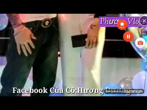 >1:50Hương Dương vợ khá bảnh giờ ra sao. 1,117 views Apr 17, 2019 … …more …more. Show less. 3. Dislike. Share. Save.YouTube · Tí ngố âm nhạc & giải trí · Apr 17, 2019’><span>▶</span></a></p>
<hr>
</div><!-- .post-content -->
<div class="the-post-foot cf">
<div class="tag-share cf">
<div class="post-share">
<div class="post-share-icons cf">
<span class="counters">
<a href="#" class="likes-count tsi tsi-heart-o" data-id="3836" title=""><span class="number">0</span></a>
</span>
<a href="https://www.facebook.com/sharer.php?u=https%3A%2F%2Fkhabanh.me%2Fvo-kha-banh-gio-ra-sao%2F" class="link facebook" target="_blank" title="Share on Facebook"><i class="tsi tsi-facebook"></i></a>
<a href="https://twitter.com/intent/tweet?url=https%3A%2F%2Fkhabanh.me%2Fvo-kha-banh-gio-ra-sao%2F&text=v%E1%BB%A3%20kh%C3%A1%20b%E1%BA%A3nh%20gi%E1%BB%9D%20ra%20sao" class="link twitter" target="_blank" title="Share on Twitter"><i class="tsi tsi-twitter"></i></a>
<a href="https://pinterest.com/pin/create/button/?url=https%3A%2F%2Fkhabanh.me%2Fvo-kha-banh-gio-ra-sao%2F&media=&description=v%E1%BB%A3%20kh%C3%A1%20b%E1%BA%A3nh%20gi%E1%BB%9D%20ra%20sao" class="link pinterest" target="_blank" title="Pinterest"><i class="tsi tsi-pinterest-p"></i></a>
<a href="mailto:?subject=v%E1%BB%A3%20kh%C3%A1%20b%E1%BA%A3nh%20gi%E1%BB%9D%20ra%20sao&body=https%3A%2F%2Fkhabanh.me%2Fvo-kha-banh-gio-ra-sao%2F" class="link email" target="_blank" title="Email"><i class="tsi tsi-envelope-o"></i></a>
</div>
</div>
</div>
</div>
<div class="author-box">
<div class="image"><img alt=