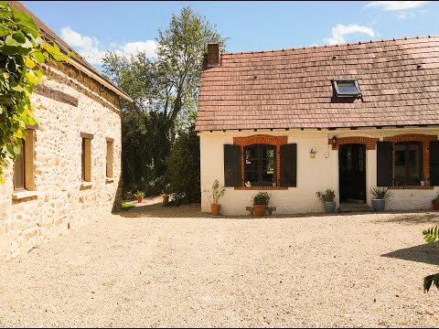 Maison à vendre à Le Chalard, Haute-Vienne - 399.000 € - photo 3