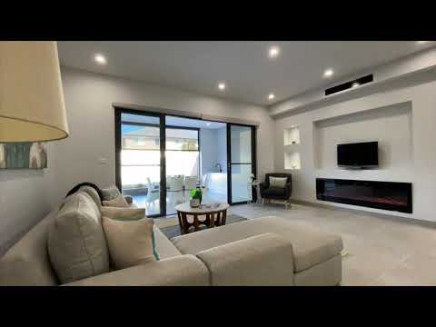 21 Duke Street East Hills - For Sale