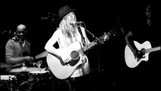 ZZ Ward - Home (Live)