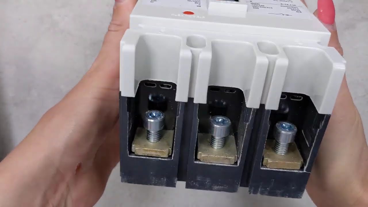 Автоматический выключатель корпусной Промфактор FMC3/3U 200А 3-5In 50кА ( FMC33U0200/5 )