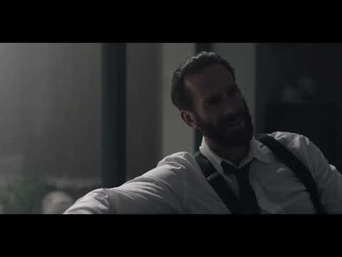 The Handmaid's Tale (3x12) - Luke punches Fred in the face