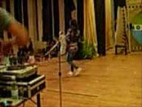 Besa Krasniqi - sjunger i Danmark