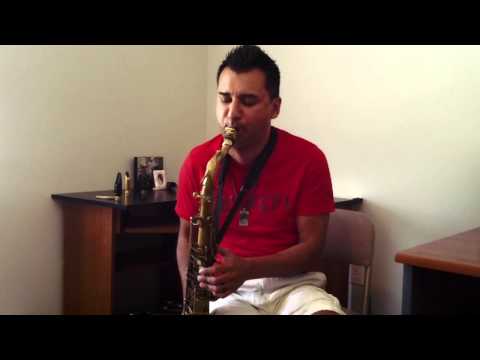 Anibal Rojas  Plays the Maestra Marble 10 Tip Tenor Saxophone Mouthpiece