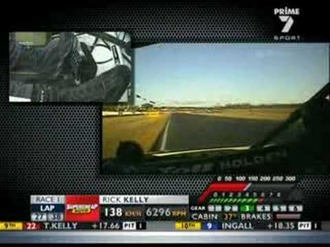 Onboard with Rick Kelly, Round 7, Queensland 2007