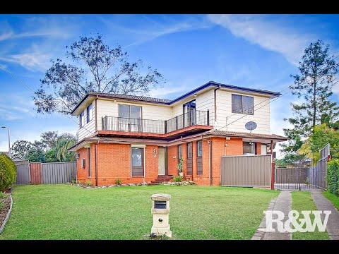 9 Wallis Place Willmot - David Frendo R&W Real Estate