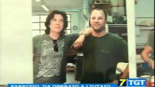 Servizio del TGToscana nel laboratorio "liuteria Paoletti"