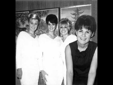 Angie & The Chicklettes - Treat Him Tender, Maureen (Now That Ringo Belongs To You) (Apt 25080) 1965