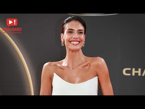 🔥 Globos de Ouro 2025: Celebridades ARRASAM na passadeira vermelha com looks ousados e glamorosos!