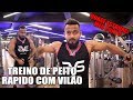 VILÃO TREINOU PEITO COM PONTOS NA BOCA