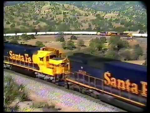 Super intermodal! Classic Santa Fe on Tehachapi Loop