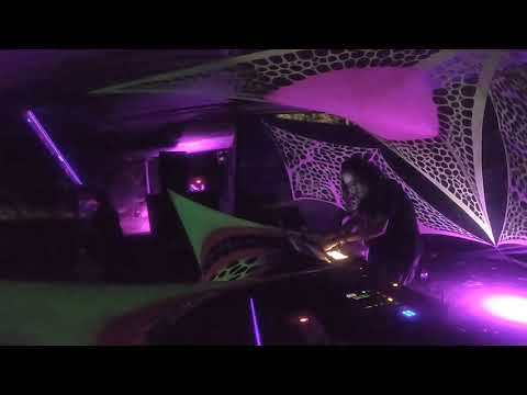 Magnetik Sadhu live in Mumbai, Mad Scenes 2018.