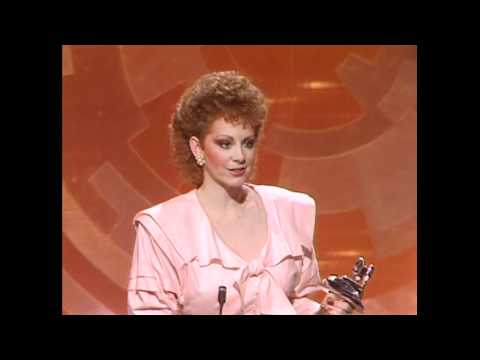 Reba McEntire Wins Top Female Vocalist - ACM Awards 1987