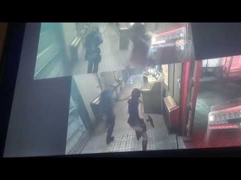 Resident evil 6 osa 12   leo on ovi mies ja venyvä friikki ja juna palasiksi