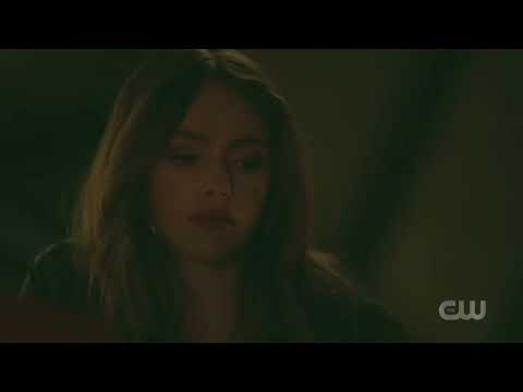 Blackout - Legacies 2x07 Music Scene
